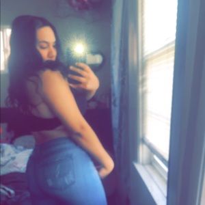 Meet your Posher, Raylene